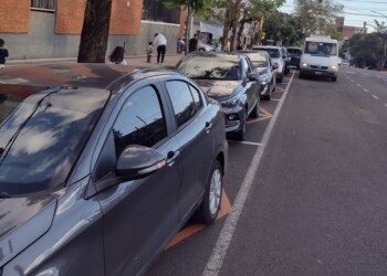 “No respetan los espacios para los transportes escolares y generan caos”