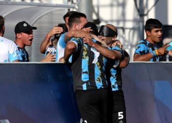 “Los Murciélagos” se colgaron la de bronce