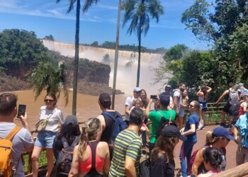 Pese al balotaje presidencial, unas 4 mil personas visitaron el Parque Nacional Iguazú