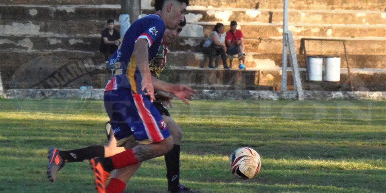 TRIPLETE. Sebastián Quiñones hizo tres para Vicov en el último triunfo ante Nueve de Julio. El Rutero se anima.