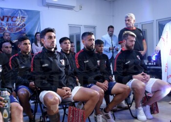 Guaraní presentó el plantel que irá por el ascenso al Federal A