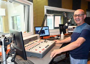 Cautivo de la radio, el mate y el folclore