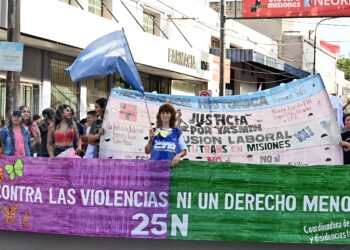 Colectivos de mujeres y disidencias se movilizaron contra las violencias