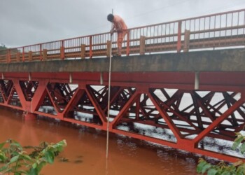 Por la crecida de arroyos, cerraron el tránsito por los puentes Parana-í y Piray Guazú
