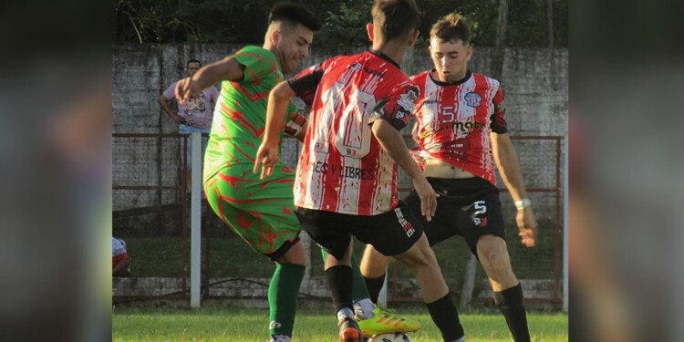 SIN VENTAJAS. Sporting y Garupá igualaron 0-0, pero clasificó el Albirrojo. Gentileza J. Viera (Prensa Garupá).