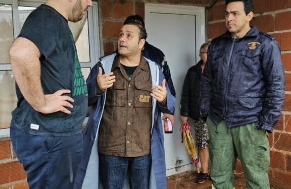 Más de 40 casas destechadas y heridos leves en Alem por fuerte temporal que se desató en la madrugada