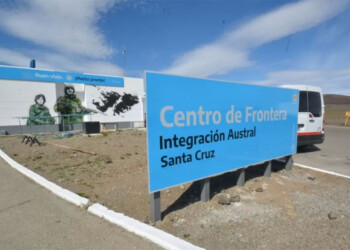 Rescatan a cuatro jóvenes paraguayas en un paso fronterizo de Santa Cruz