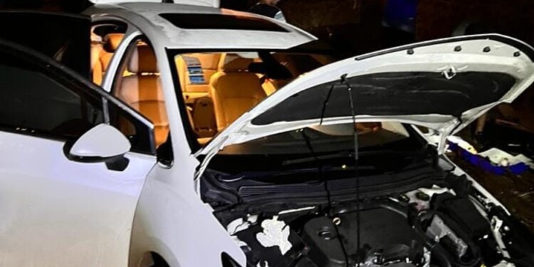 SECUESTRO. El Chevrolet Cruze en el que se movilizaban tenía pedido de secuestro por robo en Buenos Aires.