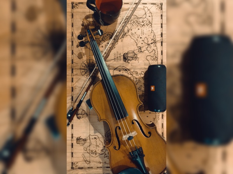 Perdió su violín y pide ayuda para recuperarlo: “Tiene un valor sentimental importante”