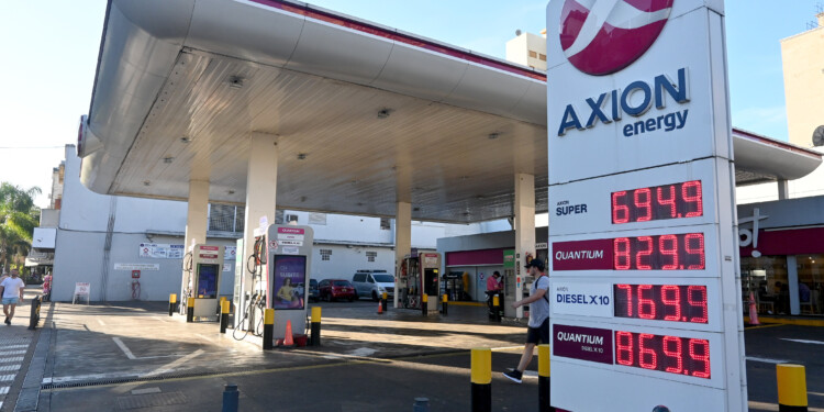 PARA ATRÁS. Antes de Navidad, la estación de Axion bajó sus precios en todos sus productos.