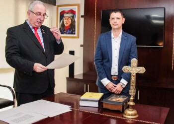 “Tenemos que industrializar todas las economías regionales de Misiones”