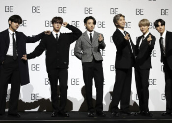 Otros dos cantantes de BTS comenzarán el servicio militar obligatorio