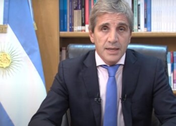 Dólar a $800, aumento de tarifas y drástico recorte de obra pública: los 10 primeros “ajustes” de Milei