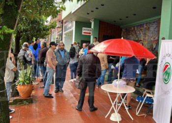 Reclamo en la CELO: “Estamos cansados de no tener agua ni luz”