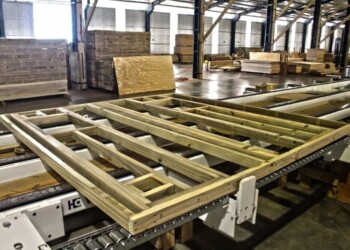 “Si acomodamos un poco el dólar vamos a poder exportar viviendas”