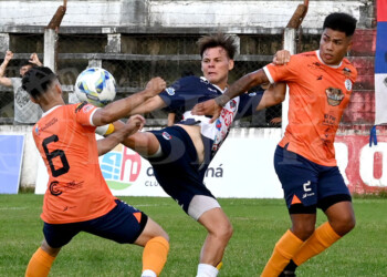 Regional Amateur: Central Iguazú y Atlético Posadas consiguieron la clasificación