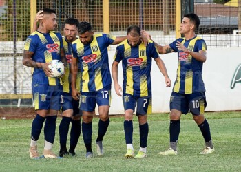 Mitre pasó a cuartos del Regional Amateur y cerró un año ideal