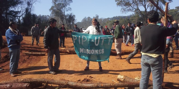 Dejar sin efecto la Ley de Tierras es preocupante, sobre todo en Misiones, donde una sola empresa, como Arauco por ejemplo, concentra el 20% de las tierras productivas y tendría luz verde para avanzar aún más en su expansión latifundista. (Foto Archivo)