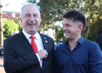 Hugo Passalacqua y Lucas Romero asumen al frente del Ejecutivo misionero