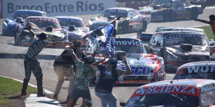 UNA FIESTA. Así fueron los festejos del TC en Posadas, durante 2023.