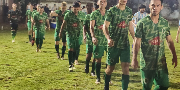 VENTAJA. El Verde se impuso en el primer partido. Hoy le alcanzará con empatar. (Foto: Campo Neutral Jardín América)