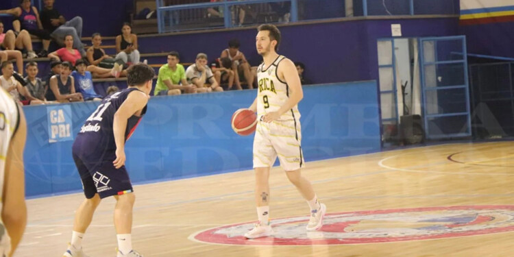 FIGURA. Joaquín Hofbauer se volvió a destacar en Tirica y fue determinante en la ajustada victoria sobre CAPRI.