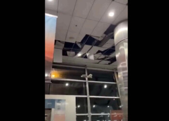 El temporal causó destrozos en Aeroparque y demoras en los vuelos