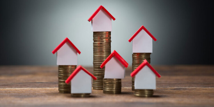 “HACINADOS”. Así marcó Adrián Torres que muchas familias están viviendo debido a la caída del poder adquisitivo y los altos precios de los alquileres.