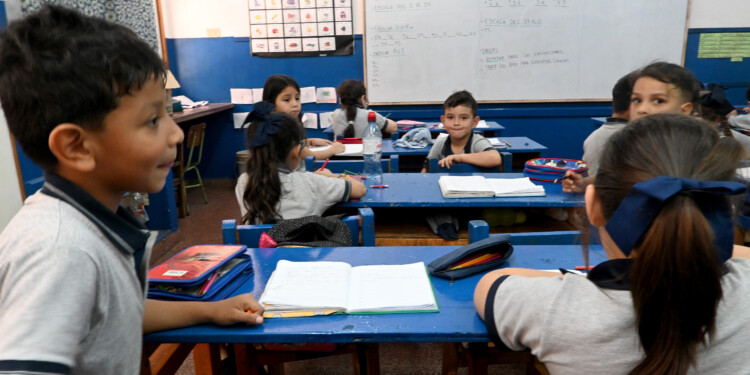 APRENDIZAJE TARDÍO. Los niños aprenden a leer en forma fluida y a escribir cada vez más tarde, admitió Galarza.