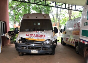 Una de cada cinco ambulancias está parada y una norma impide su reparación