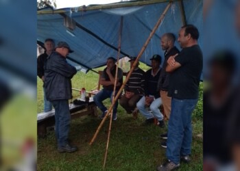 Trabajadores de la citrícola de Alem cerraron el portón de la cooperativa