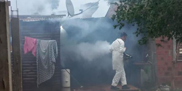 BARRIO BELÉN. Las máquinas pesadas estuvieron ayer en ese barrio y mañana irán a Parque Adam.