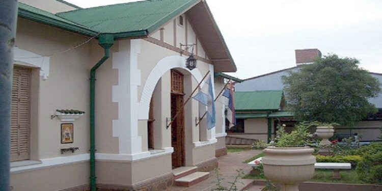 A TODA MARCHA. En la Fiscalía de Estado se escribían ayer borradores con las estrategias jurídicas contra el DNU presidencial que desdibujó el espíritu original que tuvo la ley de creación del INYM hace 21 años atrás.