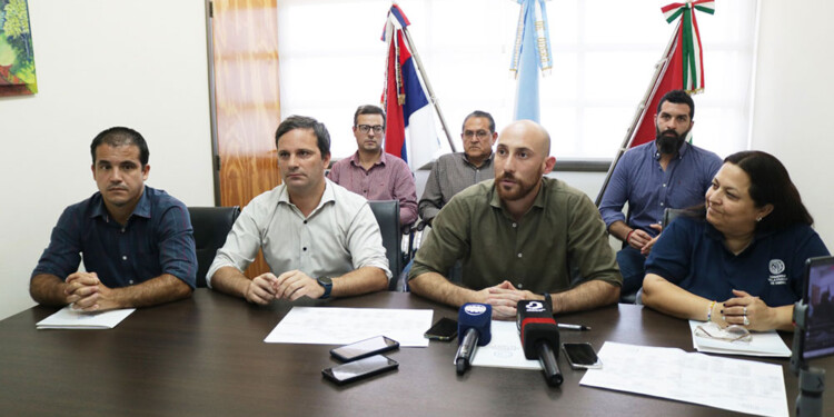 RECORTE. Hassan presentó una propuesta que busca simplificar el oganigrama.