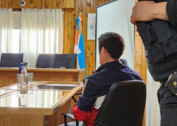 Condenan a misionero por abusar de su expareja y dos hijas menores