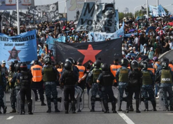 Bullrich advierte que la marcha del 20 de diciembre se deberá hacer “por la vereda”