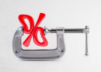 Baja la tasa de plazo fijo y se encienden las alarmas: ¿impactará en el precio del dólar?