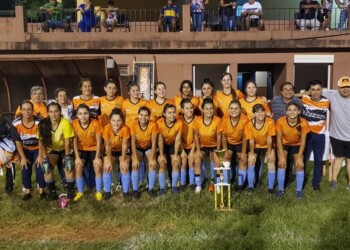 San Antonio de Azara se coronó en la Liga Apostoleña femenina