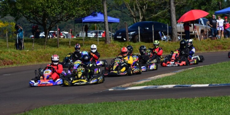 PANORAMA ALENTADOR. Todas las categorías tuvieron un gran parque de máquinas, y este año irán por más./ Prensa FeMAD/Dante Rektor