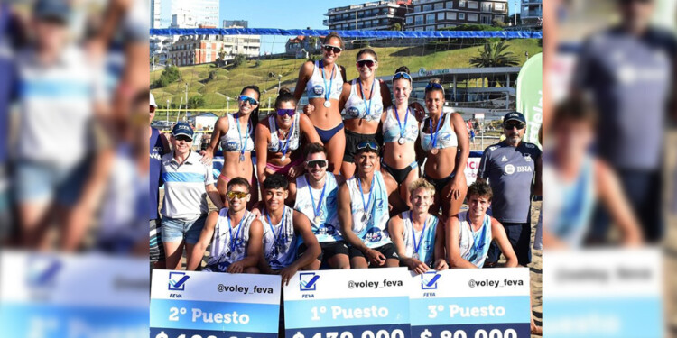 OTRO PODIO Y VAN. Marcos, con el cheque de 100 mil, en el podio de Mardel.