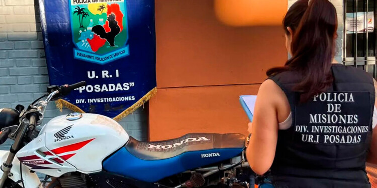 En tres allanamientos, atraparon a banda de “robamotos” que operaba en Posadas y Garupá