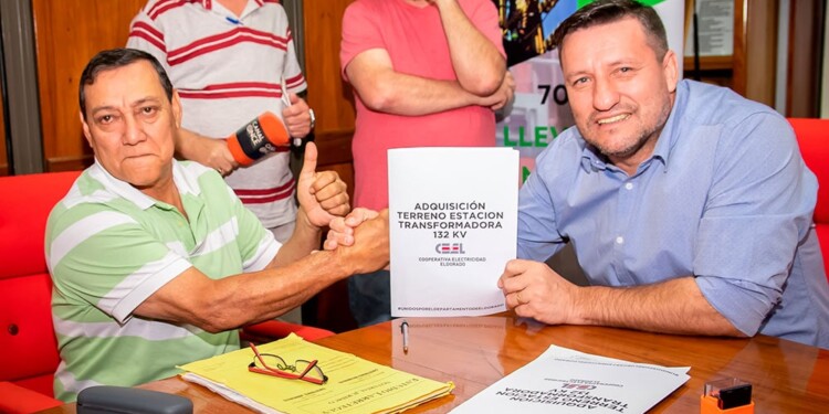 HECHO. Quedó formalizada la compra del terreno para la Línea de 132 Kv. (Foto Gentileza K. Welter)