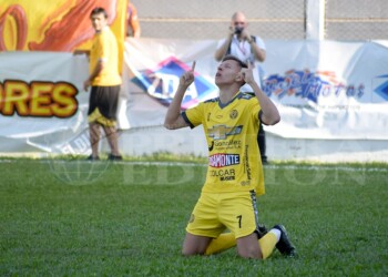 Cuatro jugadores se bajan de Crucero