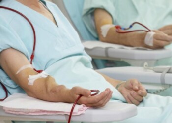 Para poder dializarse, hay quienes pagan más de $100 mil semanales en traslados