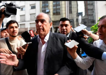 “No tenemos tiempo, si tardamos un año en discutir la ley no entra un peso más”