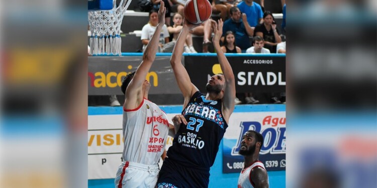 PUNTO ALTO. Enzo Filippetti, de buen presente, en el duelo ante Unión. (Foto: Prensa OTC)
