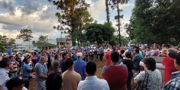 EN CONSENSO. Las asociaciones que participaron del encuentro de ayer apoyaron la iniciativa de reclamar $505.