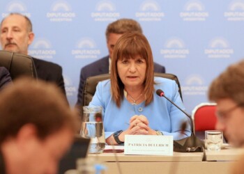 Ley Ómnibus: el Gobierno dio marcha atrás con el artículo que limitaba las reuniones en la calle