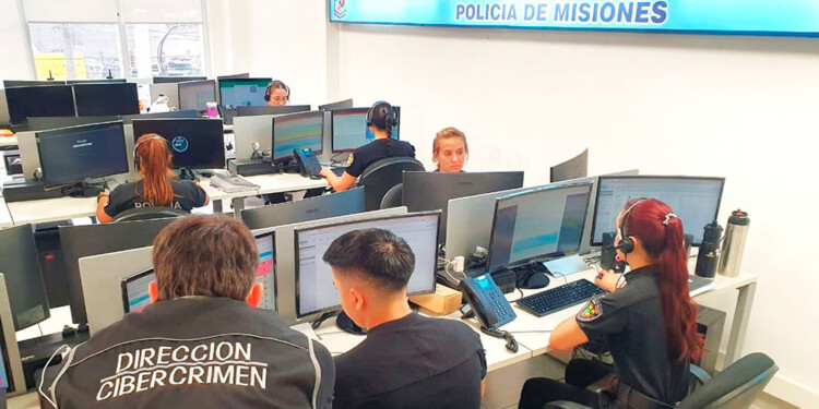 EN DIRECTO. Especialistas en ciberdelitos, parte del servicio del CIO-911.
