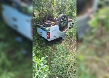 Despiste y vuelco dejó una mujer herida en Colonia Yacutinga